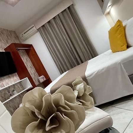 Premium Suites Ofrínion Eksteriør billede