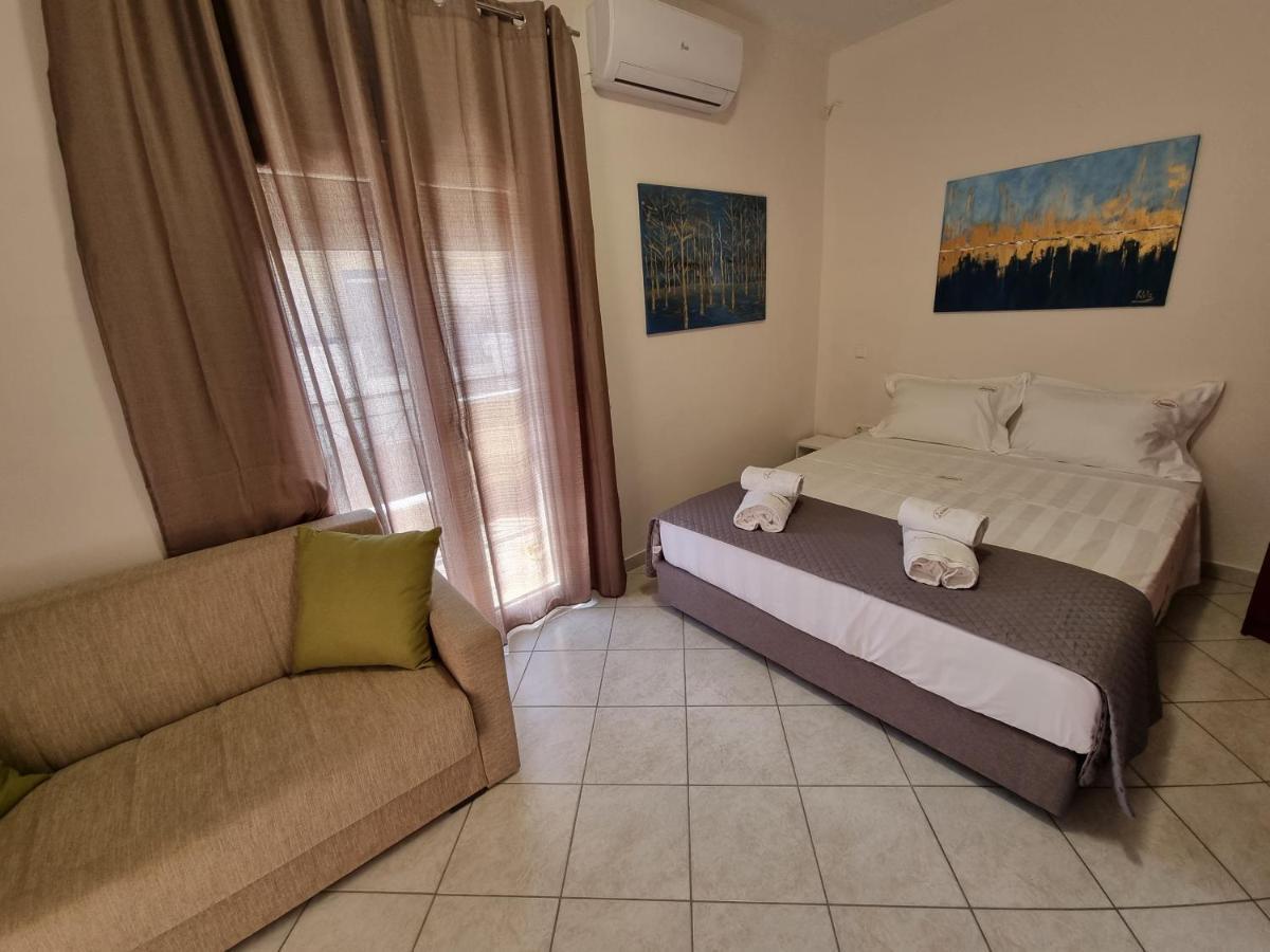 Premium Suites Ofrínion Eksteriør billede