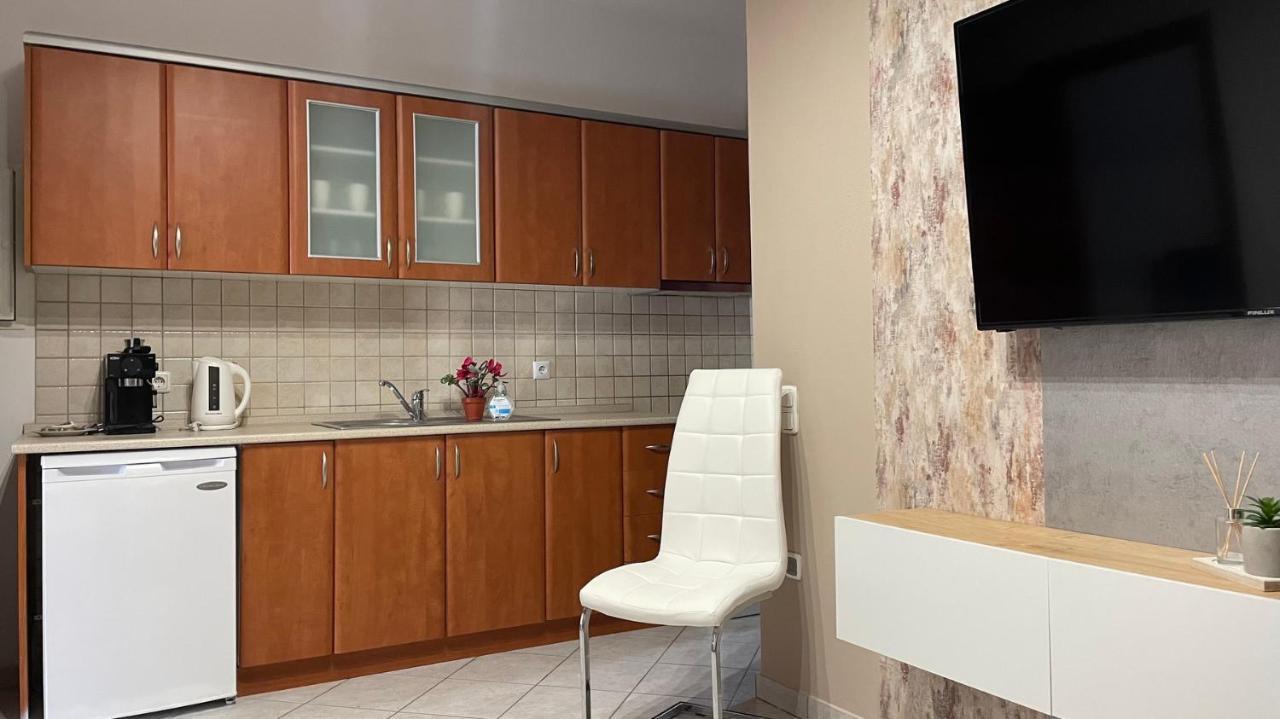 Premium Suites Ofrínion Eksteriør billede