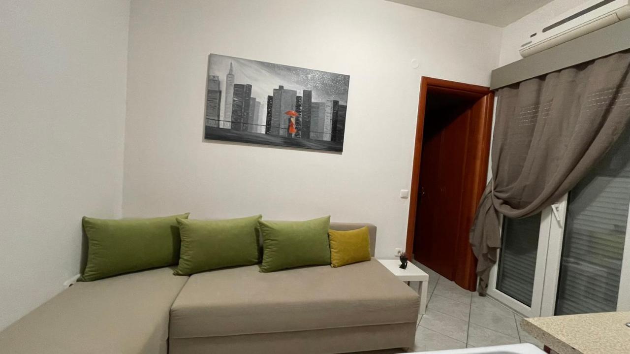 Premium Suites Ofrínion Eksteriør billede